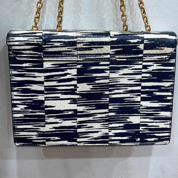 TORY BURCH - Gemini Link Snake Ladies Medium Leather Chain Shoulder Bag - Picture 6 of 17